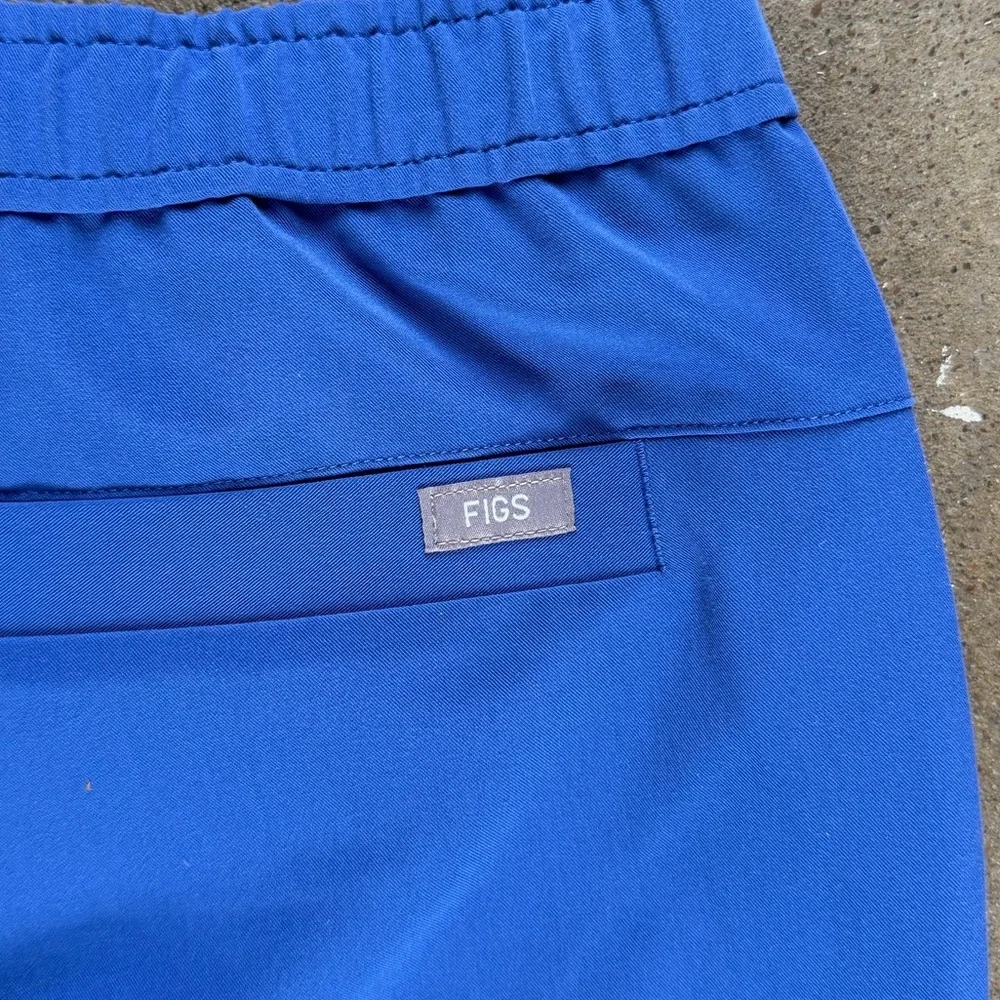 Figs Men's Tansen Jogger in Denim Blue Size Medium Scrubs Medical Nursing